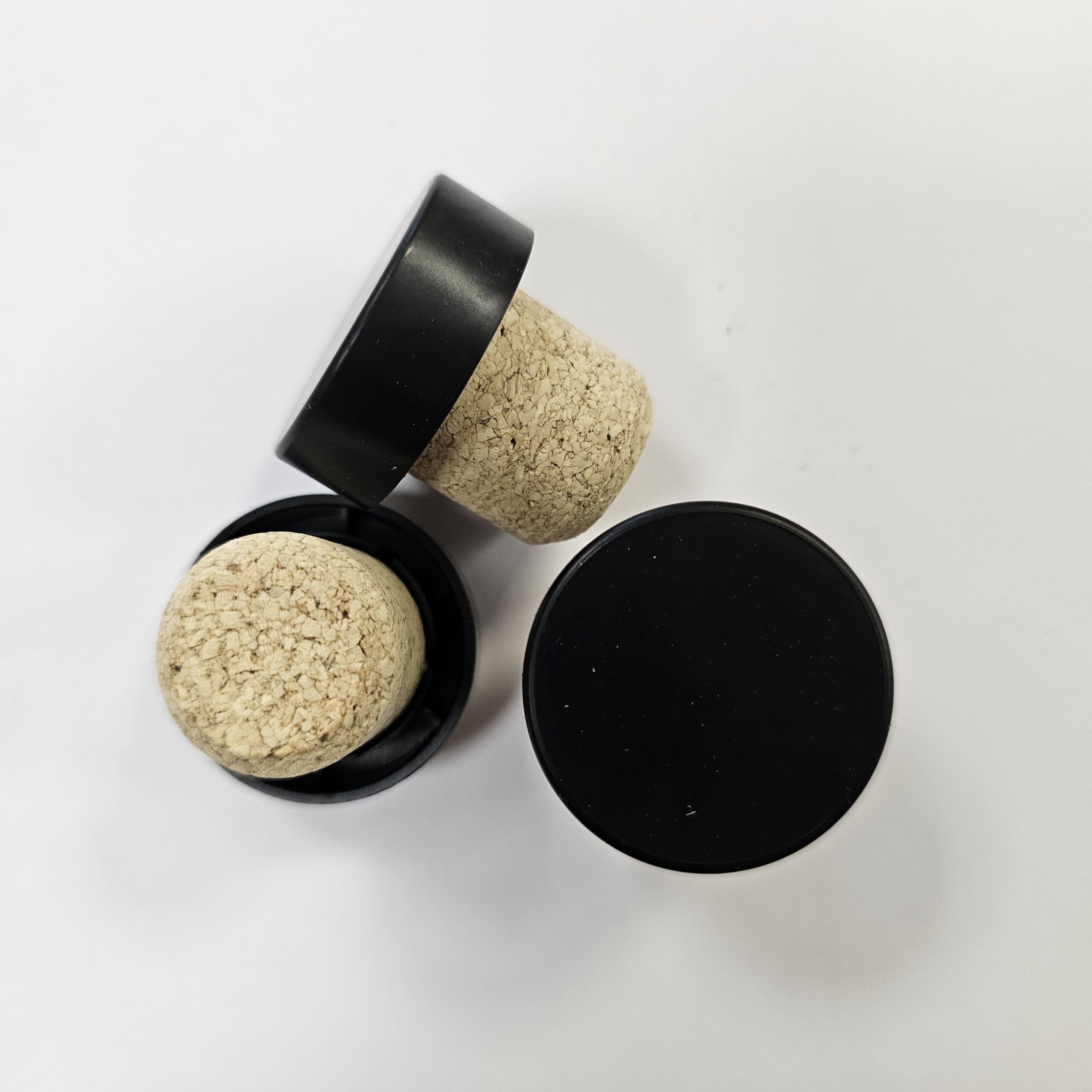 Natūralus kamštis su plastikine viršūne 27x22.5